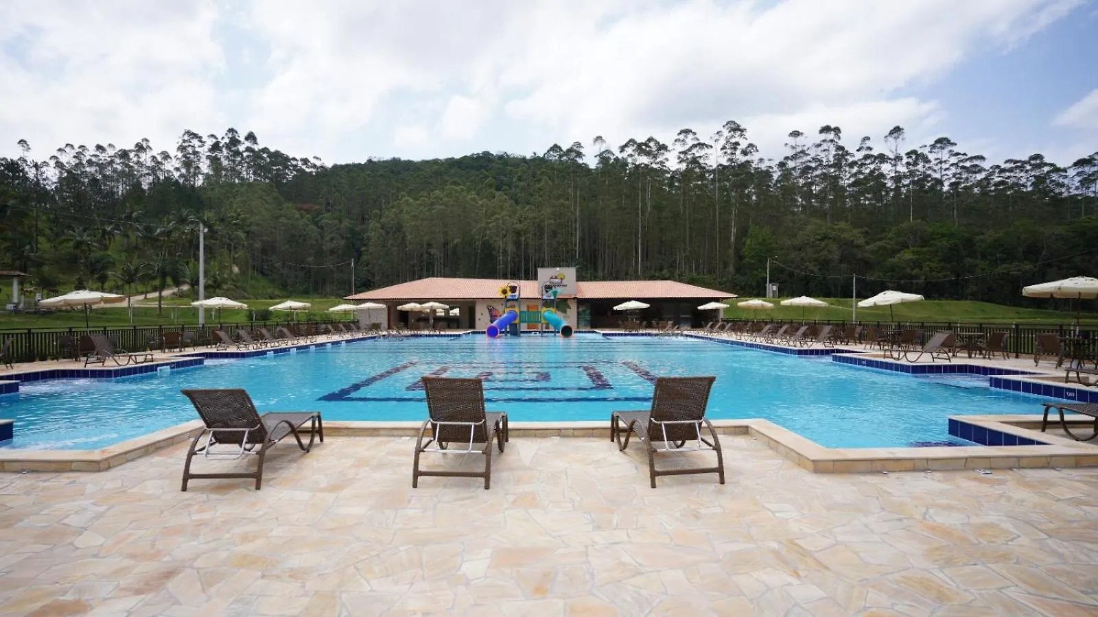 Hotel Fazenda Casarao Do Vale Massaranduba 0*,